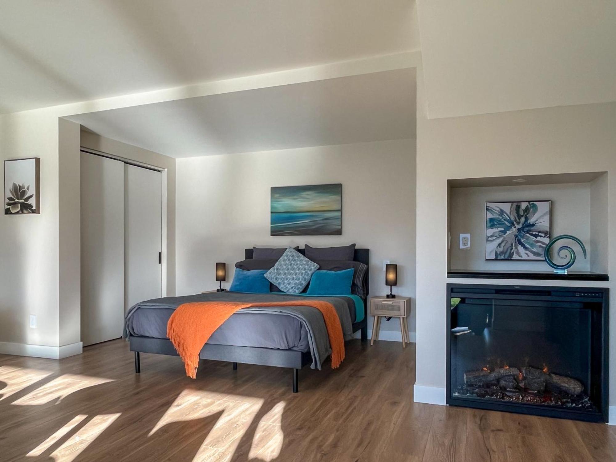 Kelowfornia Lakeview Retreat Kelowna Quarto foto