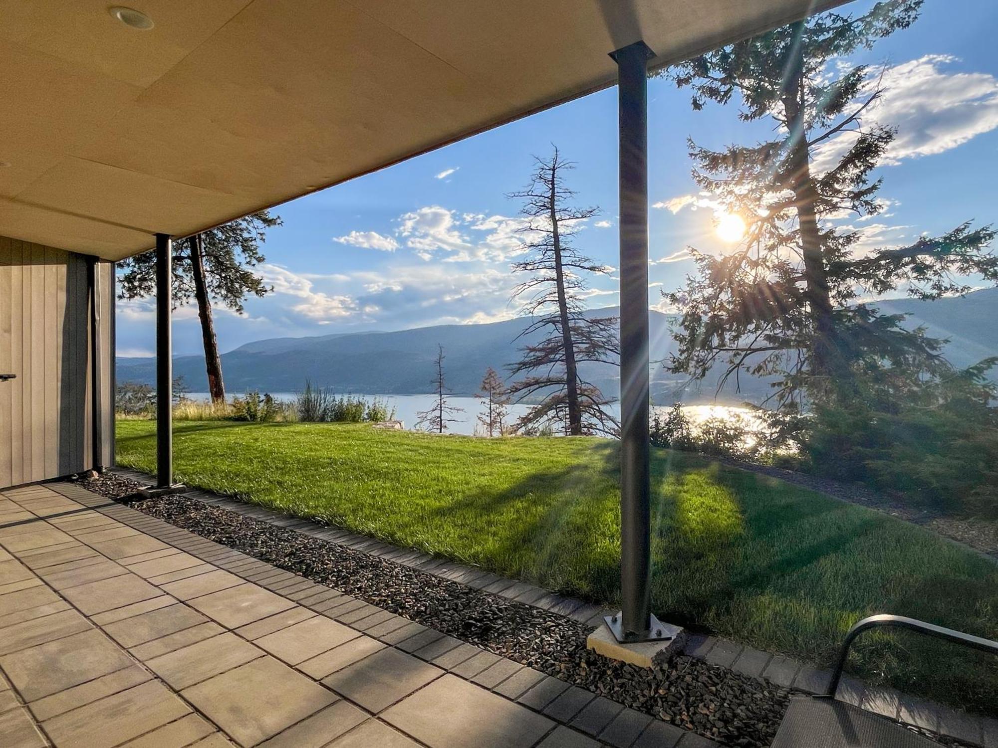 Kelowfornia Lakeview Retreat Kelowna Quarto foto
